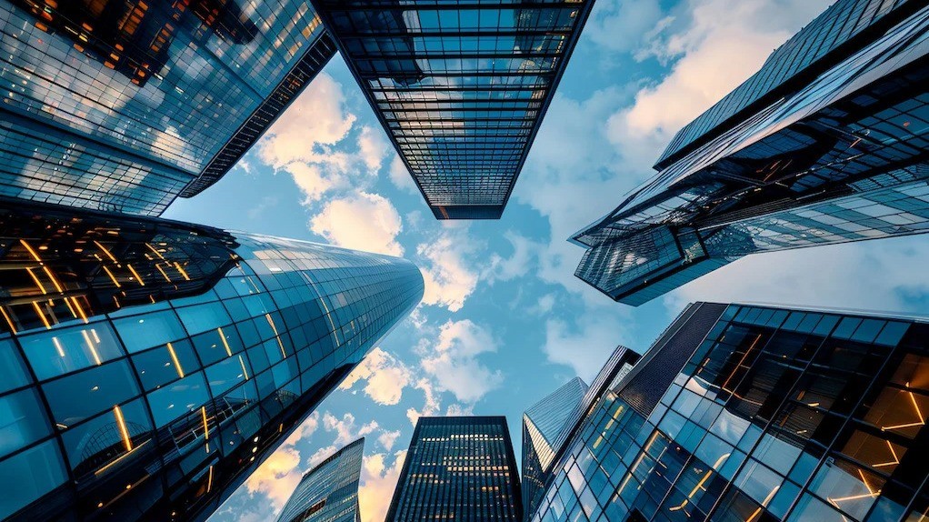 CRE Websites – What Sets the Best Apart?